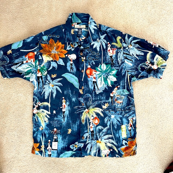 Tommy Bahama Christmas shirt - Picture 1 of 11